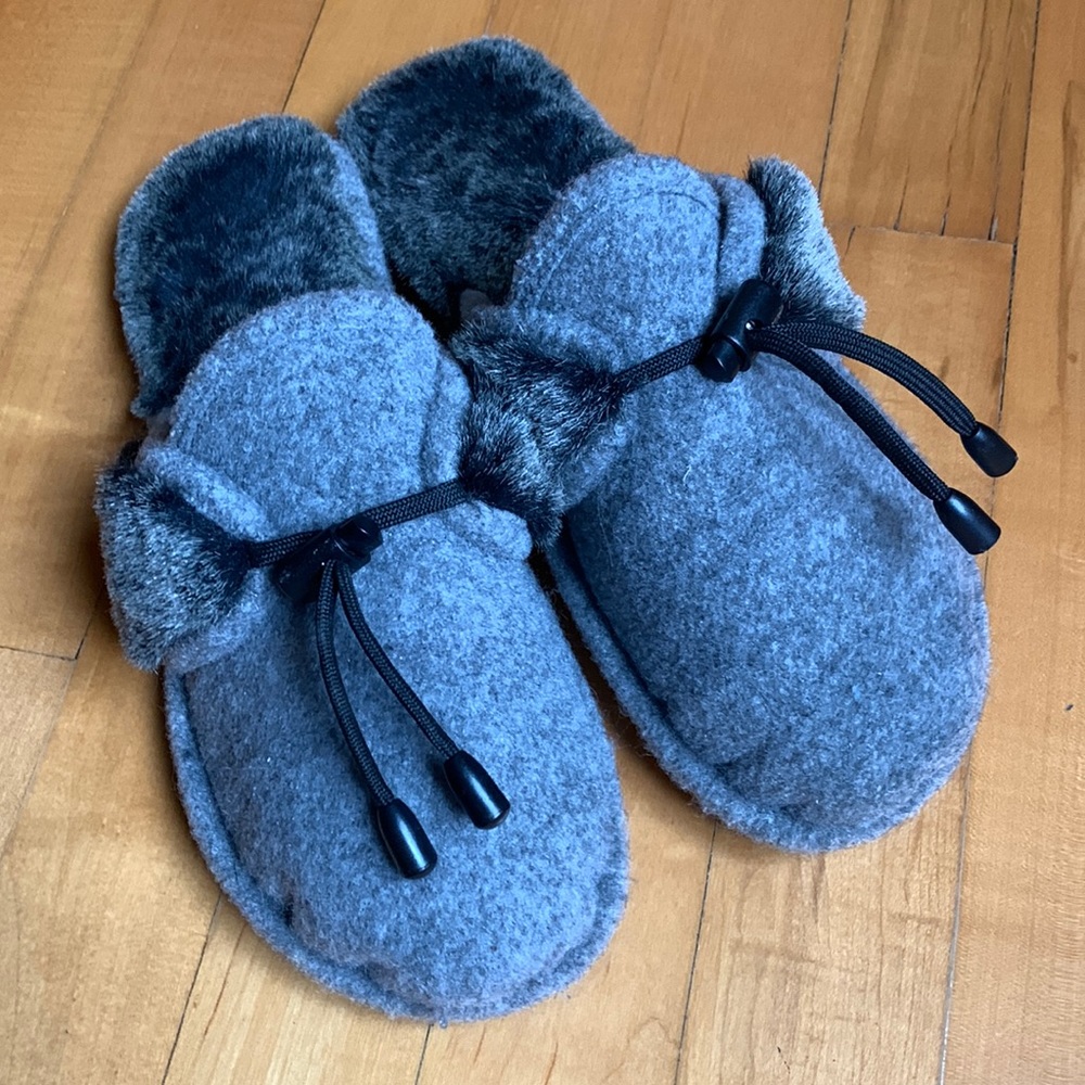 Hush puppies slippers